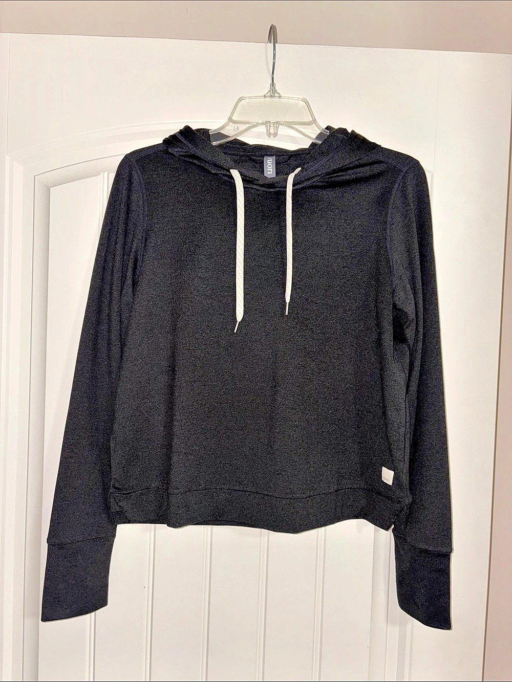 Vuori Halo Essential Hoodie Black Size Small NWOT